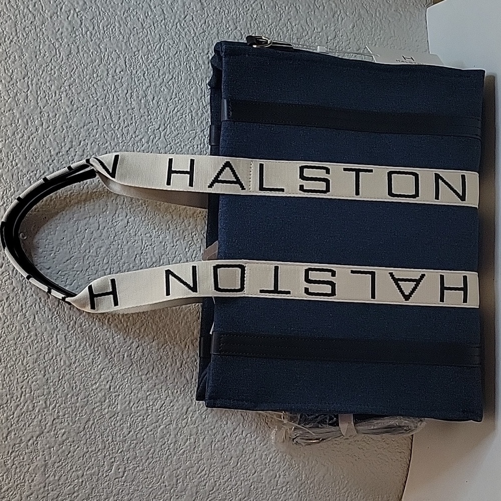 NWT Halston Denim Blue Canvas Tote Bag With Crossbody Strap